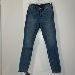 Club Monaco Sonica Skinny Jean size 25